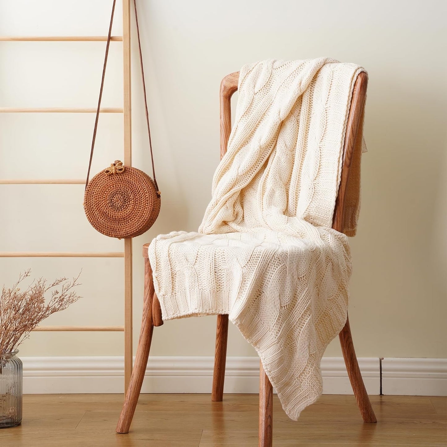Classic Cable Knit Throw