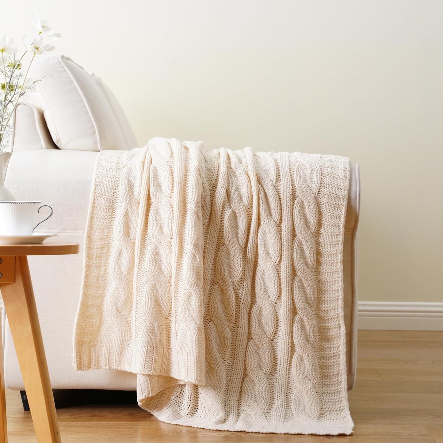 Classic Cable Knit Throw