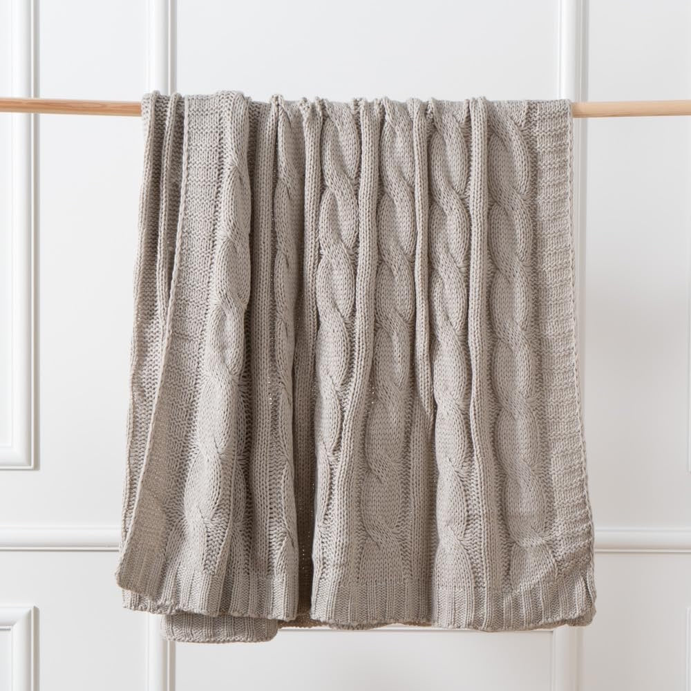 Classic Cable Knit Throw