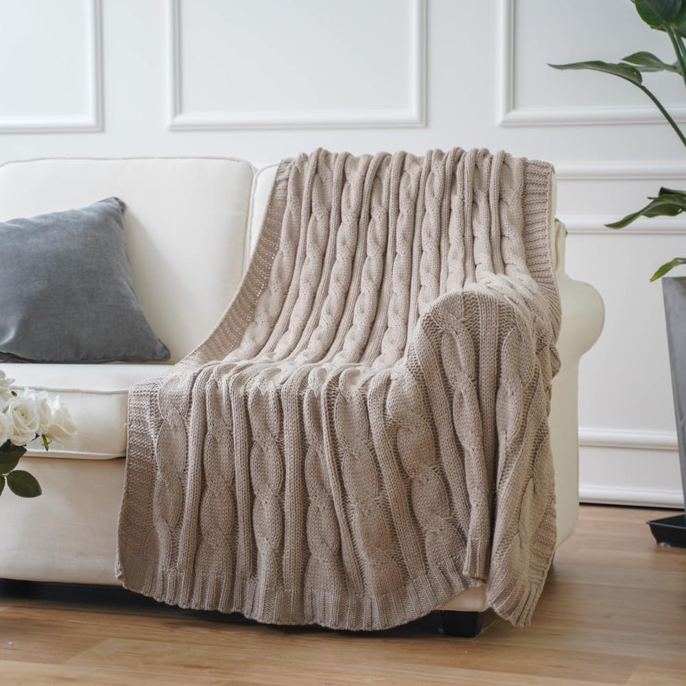 Classic Cable Knit Throw