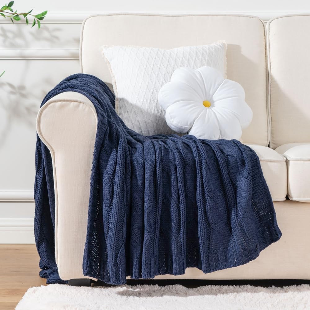 Classic Cable Knit Throw