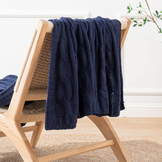 Classic Cable Knit Throw
